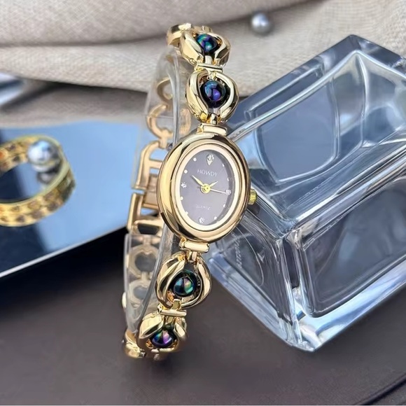 Chic Black Dial Gold Plated Women’s Bracelet Watch main image 5